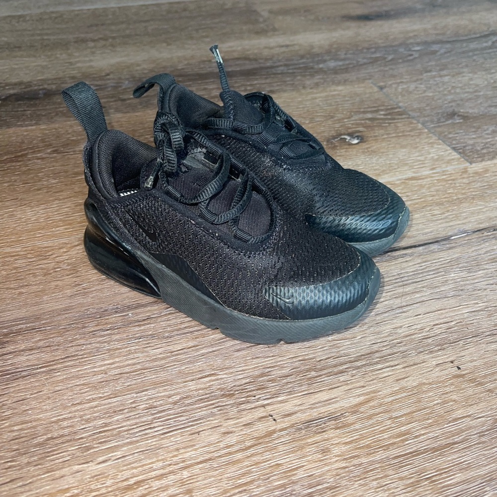 Nike air max.